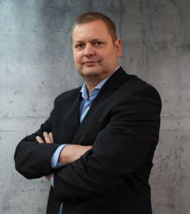 Herr Holger Krooss